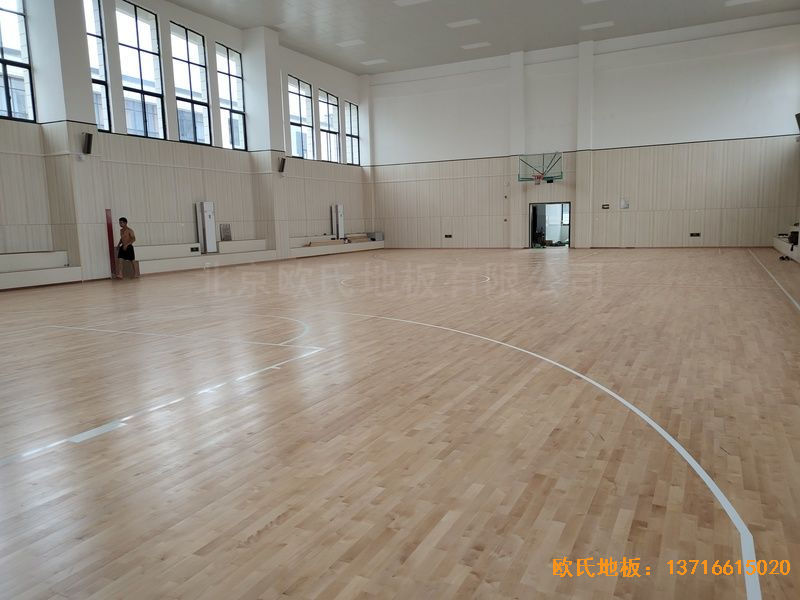 江西吉水縣城南第二小學(xué)運(yùn)動(dòng)木地板鋪設(shè)案例