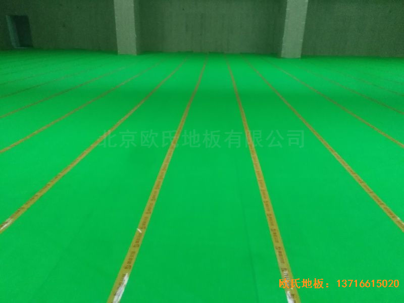 青島黃島區(qū)濱海街道中心小學(xué)運(yùn)動木地板施工案例