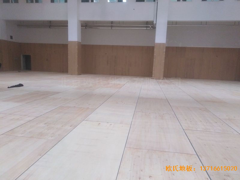 青島黃島區(qū)濱海街道中心小學(xué)運(yùn)動木地板施工案例