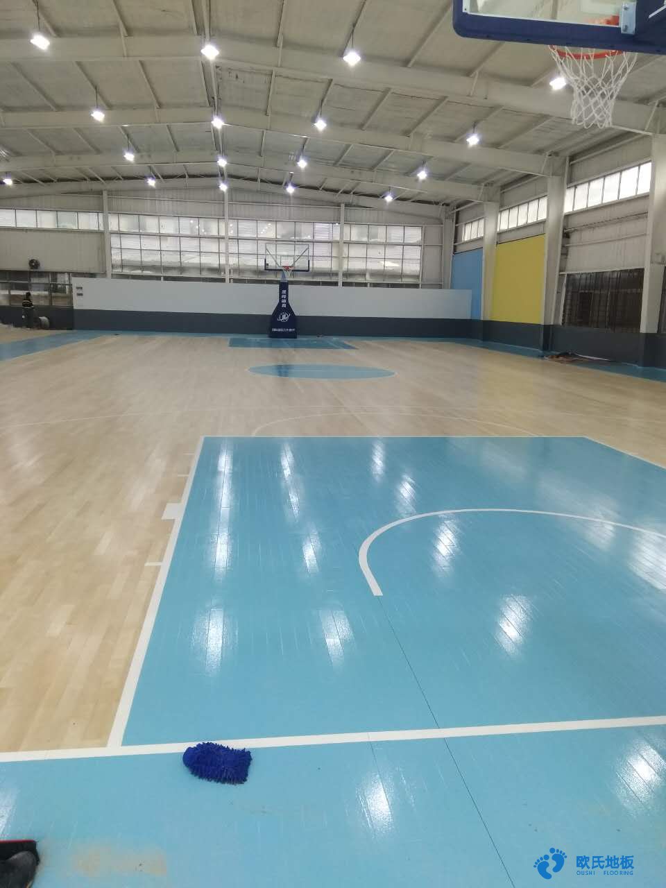 北京籃球場木地板價(jià)格是多少