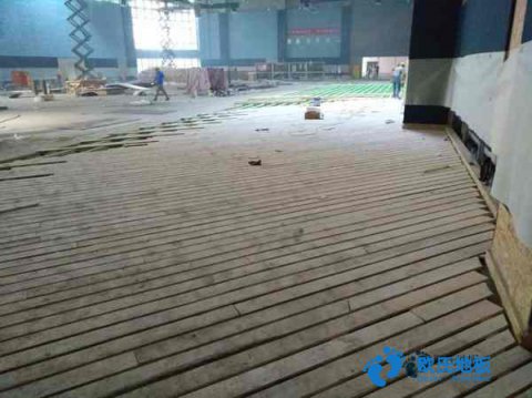 懸浮式運(yùn)動籃球木地板施工工藝