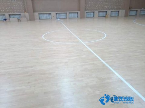 學(xué)?；@球場(chǎng)館木地板的含水率