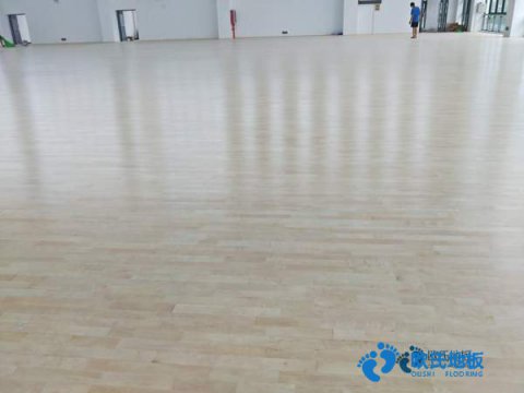 哪有運(yùn)動體育木地板哪個牌子的好