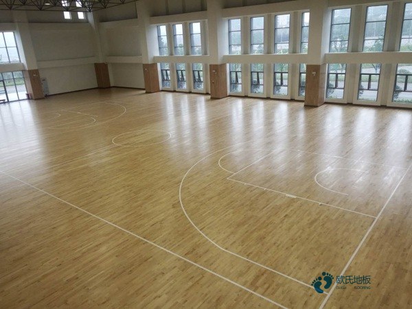 較好的籃球運(yùn)動(dòng)木地板怎么畫(huà)線