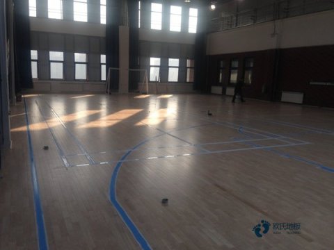國標(biāo)運動型木地板施工團隊